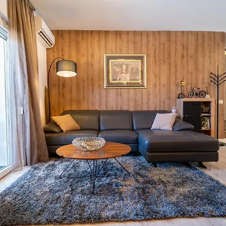 Daire Daria By Belmont Realty