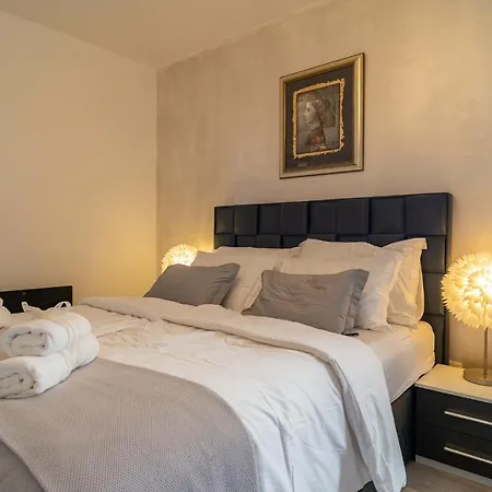 Lägenhet Daria By Belmont Realty