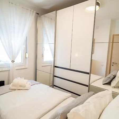 Lägenhet Daria By Belmont Realty