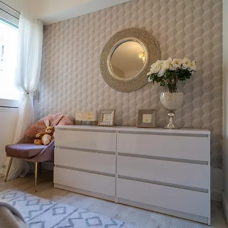 Lägenhet Daria By Belmont Realty *