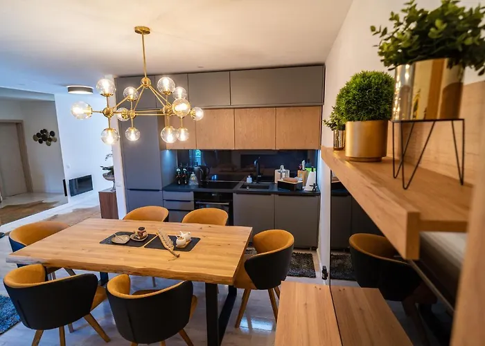 Daria By Belmont Realty アパート *