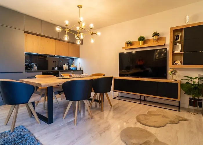 Daria By Belmont Realty * Vinjerac
