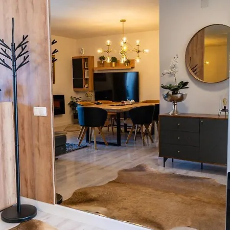 Daria By Belmont Realty Appartement